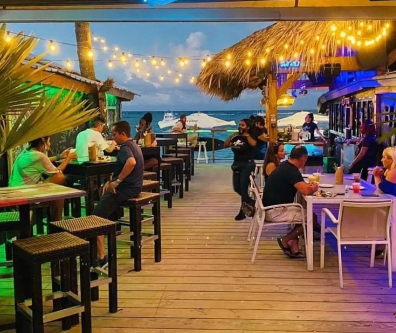 Vacation Studios With Rooftop Pool, Beach Club, Restaurants - Playa Los Corales 蓬塔卡纳 酒店